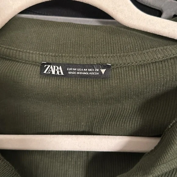 Zara Crop top - Picture 2 of 2